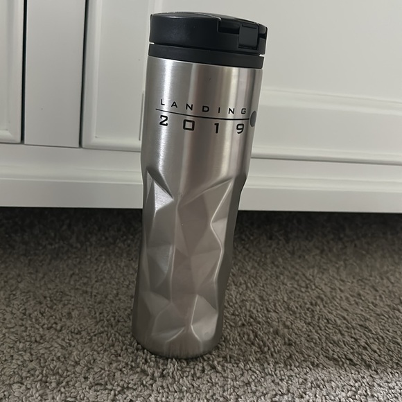 Star Wars Galaxy's Edge Travel Mug NWT - Picture 2 of 7